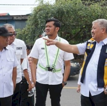 Bupati Irwan Tinjau Normalisasi Irigasi 8 Km Demi Dukung Produktivitas Petani Pinrang