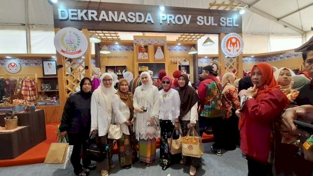 dr. Andi Arfiah Tasming Tekankan Pentingnya Literasi Digital bagi Perajin dalam HUT ke‑45 Dekranas