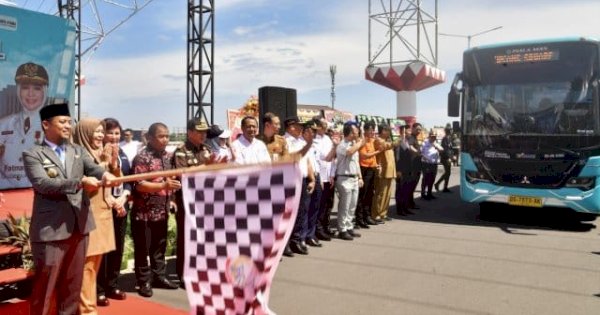Gubernur Sulsel Luncurkan Bus Trans Sulsel, 27 Armada Resmi Beroperasi di Mamminasata