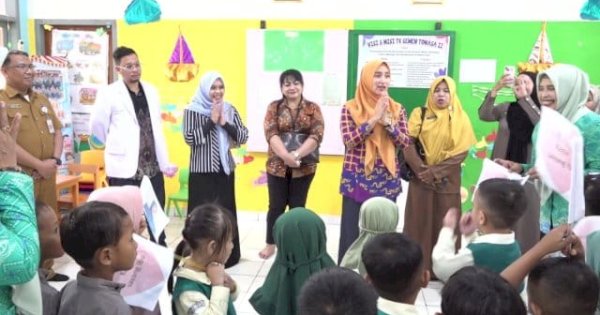 Bunda PAUD Pangkep Nurlita Wulan Purnama Yusran Tinjau Pelaksanaan MPLS, Tekankan Pentingnya Pendekatan Holistik