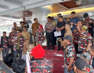 LMP Geruduk DPRD Makassar, Protes Sistem SPMB 2025