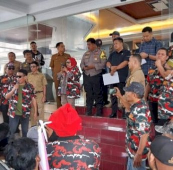 LMP Geruduk DPRD Makassar, Protes Sistem SPMB 2025