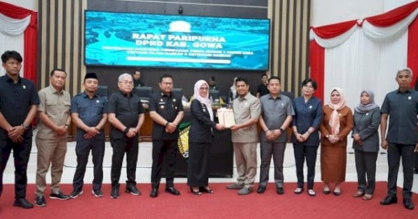 Fraksi DPRD Gowa Sampaikan Pandangannya atas Ranperda Pertanggungjawaban APBD 2024 dan RPJMD 2025-2029