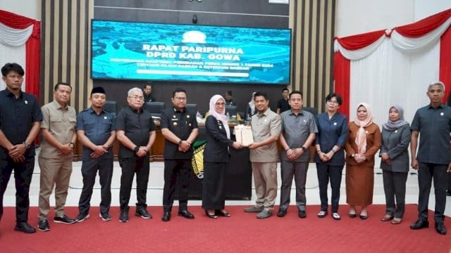 Fraksi DPRD Gowa Sampaikan Pandangannya atas Ranperda Pertanggungjawaban APBD 2024 dan RPJMD 2025-2029