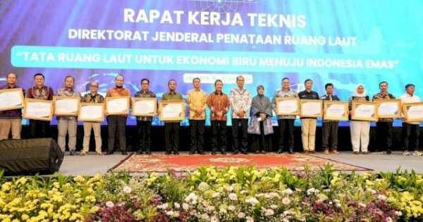 Sulsel Provinsi Pertama Integrasikan RTRW dengan Zonasi Laut, Raih Penghargaan Nasional