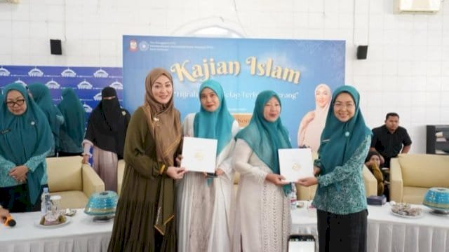 Angelina Sondakh Isi Kajian Islam TP PKK Makassar, Bagikan Kisah Hijrah Penuh Makna