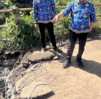 Bupati Soppeng Tinjau Proyek Jembatan Toddang Saloe dan Peningkatan Ruas Jalan Paddangeng &ndash; Leworen