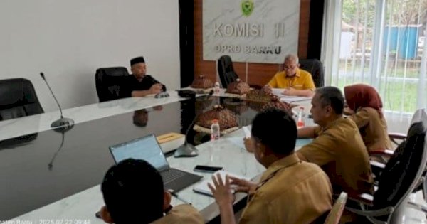 Rapat Kerja Komisi II DPRD dan Dinas Perikanan Soroti Data Perikanan di Kabupaten Barru