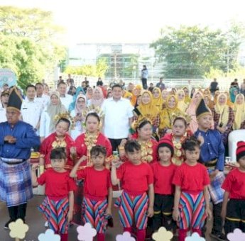 Semarakkan HAN 2025, Bunda PAUD dan Wali Kota Makassar Kompak Dukung Tumbuh Kembang Anak
