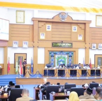 Paripurna DPRD Pangkep, Bupati Yusran Jawab Pandangan Fraksi