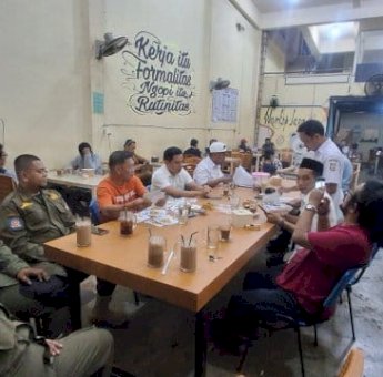 PD Pasar Makassar Tertibkan Pedagang Bayangan, Alihkan di Zona Nyaman
