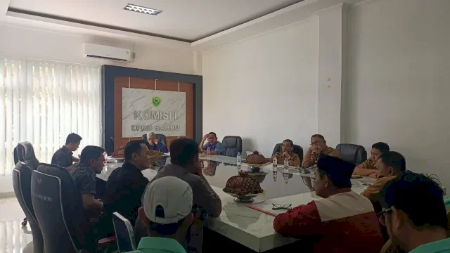 Komisi I DPRD Barru Gelar Rapat Kerja Terkait Polemik Batas Wilayah Desa Tompo dan Desa Galung
