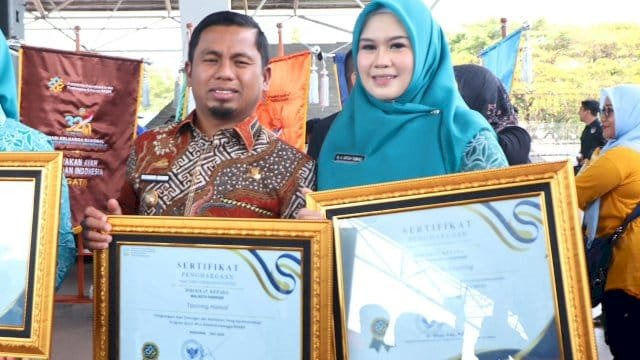 Kota Parepare Raih Penghargaan dalam Peringatan Harganas ke-32 di Makassar