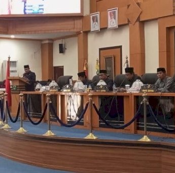 Wabup Abdul Rahman Serahkan Rancangan KUA-PPAS Perubahan APBD 2025 ke DPRD Pangkep