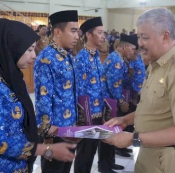Awali Tugas, 301 PPPK Pemkab Pinrang Terima SK Pengangkatan