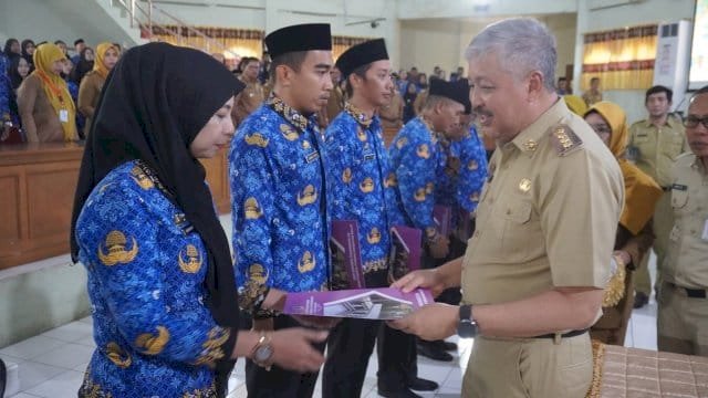 Awali Tugas, 301 PPPK Pemkab Pinrang Terima SK Pengangkatan