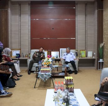 Kajari Pinrang Sambangi Bupati Irwan Hamid, Bahas Kegiatan Adhyaksa Trail in Beach Run