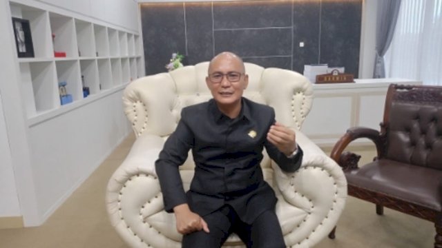 Ketua DPRD Kota Palopo, Darwis,