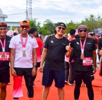 Ketua DPRD Palopo Ramaikan Fun Run Smartfren, Jersey SER Jadi Sorotan