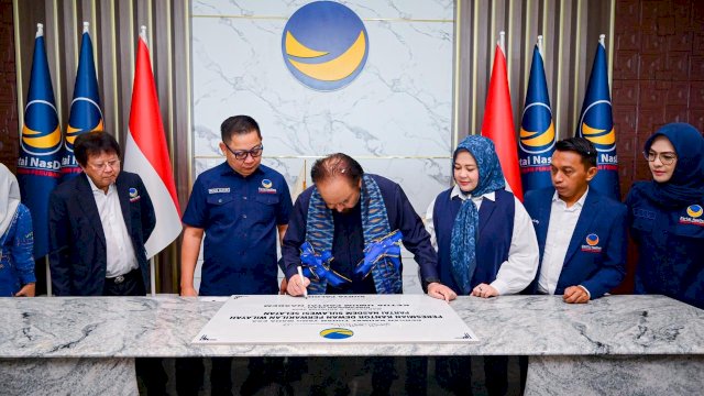 Nasdem Tower Sulsel Terbesar untuk Tingkat DPW se-Indonesia, Surya Paloh Kagumi Kepemimpinan RMS-Fatmawati