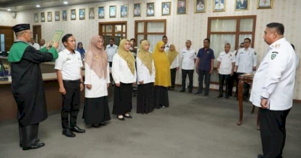 Bupati Maros Chaidir Syam Lantik Lima Pengawas Sekolah Baru