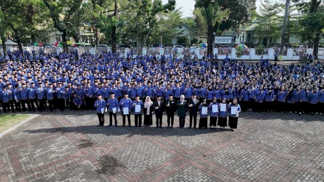 Gubernur Sulsel Serahkan SK ke 6.624 PPPK Formasi 2024, Ingatkan Profesionalisme ASN