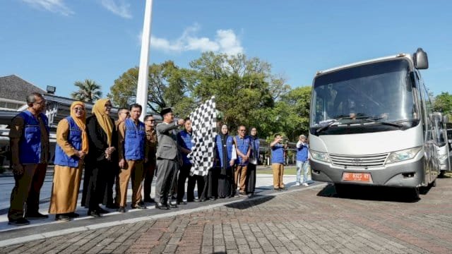 Gubernur Sulsel Kirim 20 Tenaga Medis Layani Masyarakat Pulau Terpencil di Pangkep dan Selayar