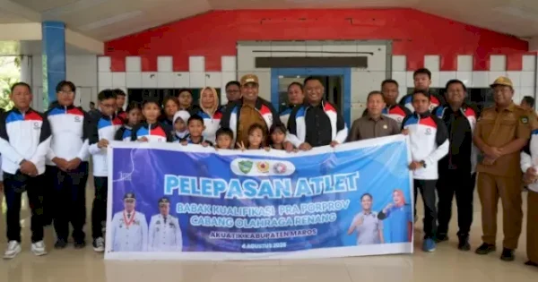 Bupati Chaidir Syam Lepas 12 Atlet Aquatik Maros ke Pra Porprov Gowa