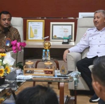 Sinergi Infrastruktur, Pemkab Pinrang dan PLN Bahas Perbaikan Jalan Bakaru