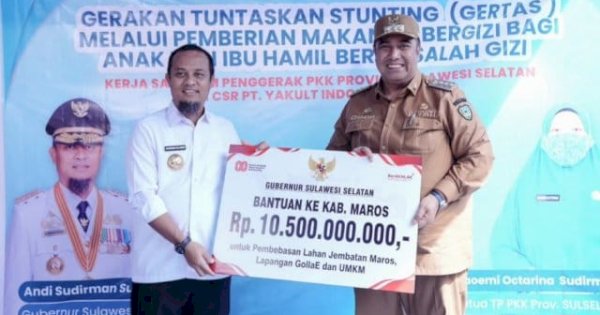 Gubernur Sulsel Serahkan Bantuan Keuangan Rp10,5 M untuk Pemkab Maros