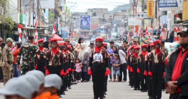 Ratusan Siswa SD di Pinrang Meriahkan Lomba Gerak Jalan HUT RI ke-80