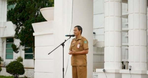 Rapiuddin Kembali Tekankan Kedisiplinan dan Pola Hidup Sehat Saat Pimpin Apel