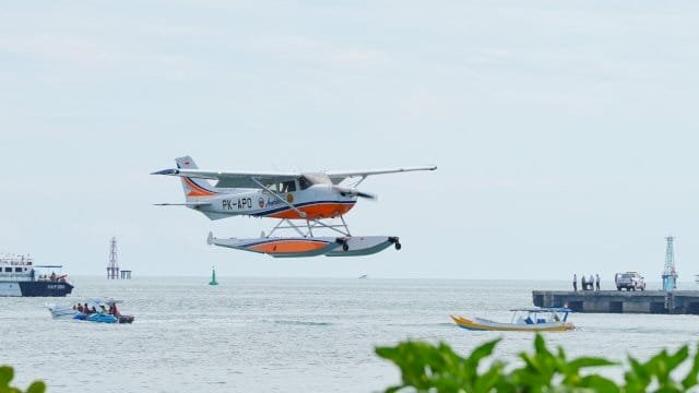 Kepala Daerah Sulsel Sambut Seaplane sebagai Solusi Kesehatan, Bantuan Sosial, dan Akses Wisata