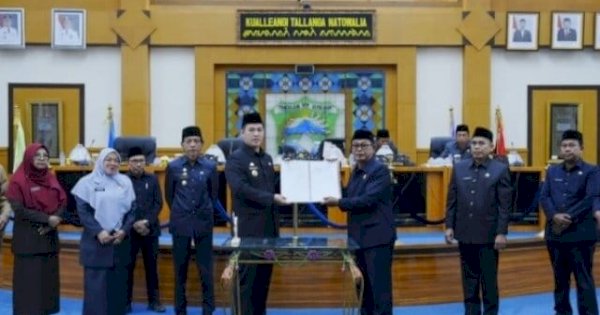 DPRD Pangkep Gelar Rapat Paripurna, Seluruh Fraksi Setujui Ranperda Perubahan APBD 2025