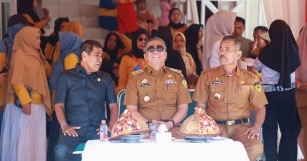 Ketua DPRD Barru Syamsuddin Sebut Lomba Gerak Jalan Tumbuhkan Nilai Kebangsaan dan Disiplin