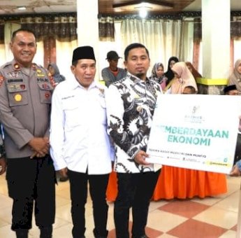 Wali Kota Parepare Tasming Hamid Serahkan Bantuan Pendidikan untuk 150 Pelajar, Apresiasi Peran Baznas