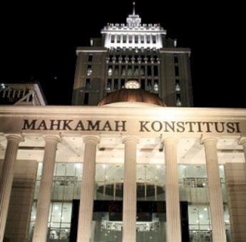 MK Tolak Gugatan yang Minta Negara Gratiskan Sekolah hingga Kuliah