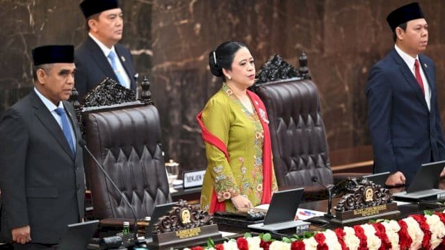 Di Hadapan Jokowi, Puan Singgung Sering Ada Campur Tangan pada Demokrasi Indonesia