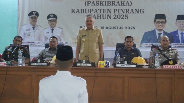 Bupati Pinrang Irwan Kukuhkan 70 Paskibraka: Tugas Mulia, Ribuan Mata Akan Menyaksikan