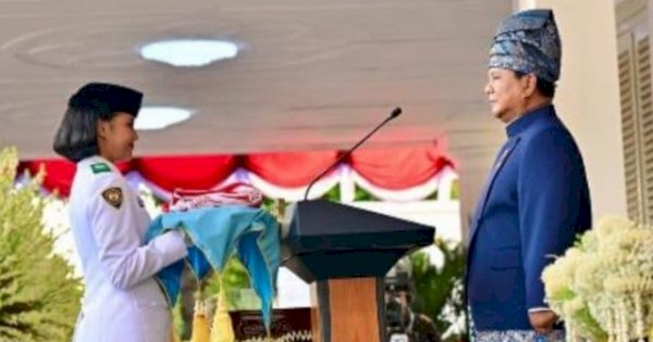 Dari Sulsel ke Istana Negara, Perjalanan Aliah Sakira hingga Membawa Baki Penurunan Bendera