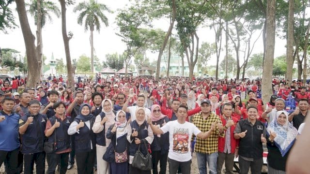 Bupati Sidenreng Rappang (Sidrap), H. Syaharuddin Alrif, melepas mahasiswa KKN Universitas Hasanuddin (Unhas)