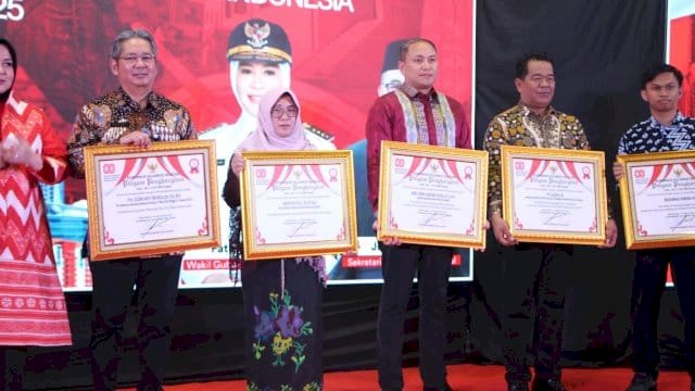 Bawaslu Sulsel Raih Penghargaan Pilkada Damai 2024.