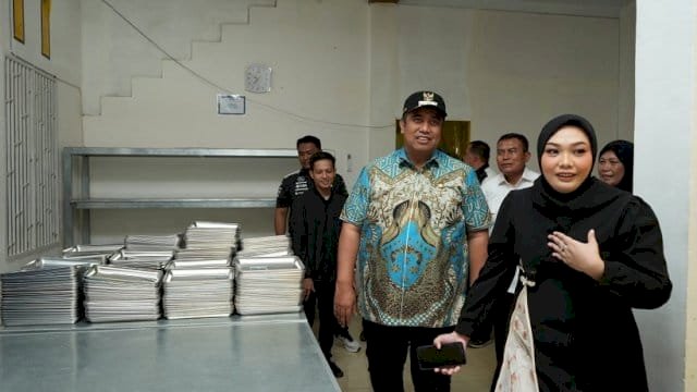 Bupati Maros Chadir Syam Targetkan 24 Dapur SPPG Beroperasi Tahun Ini.