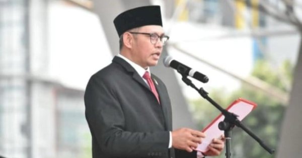 Ketua DPRD Makassar Supratman Bacakan Teks Proklamasi pada Upacara HUT RI ke-80