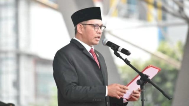Ketua DPRD Makassar Supratman Bacakan Teks Proklamasi pada Upacara HUT RI ke-80.