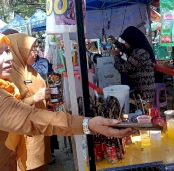 Sekda Pangkep Suriani Pantau Pameran Pembangunan, Produk Lokal Anak Muda Jadi Perhatian