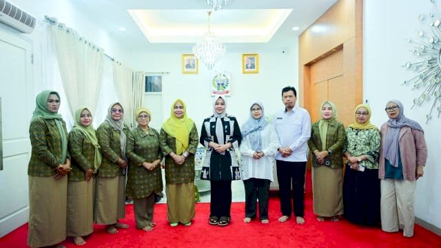 Wagub Sulsel, Fatmawati Rusdi, menerima audiensi Pengurus PPTI Sulsel.