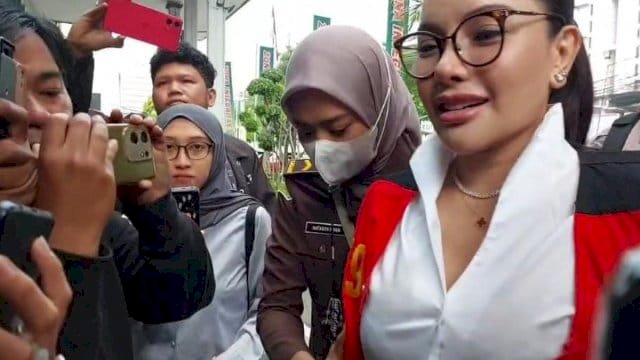 Nikita Mirzani Lagi-lagi Klaim tak Pernah Peras Reza Gladys: Hanya Bercanda