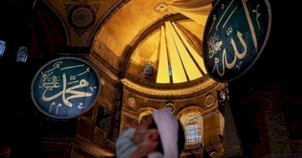 Kapan Maulid Nabi 2025? Ini Tanggal dan Makna Peringatannya