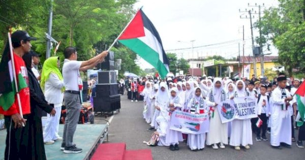 Masyarakat Sinjai Gelar Long March Aksi Solidaritas Palestina